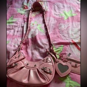 Pink sholder bag